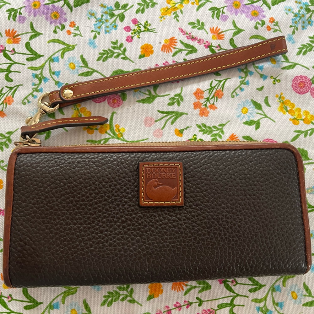 Dooney & Bourke Large Zip Around Wallet